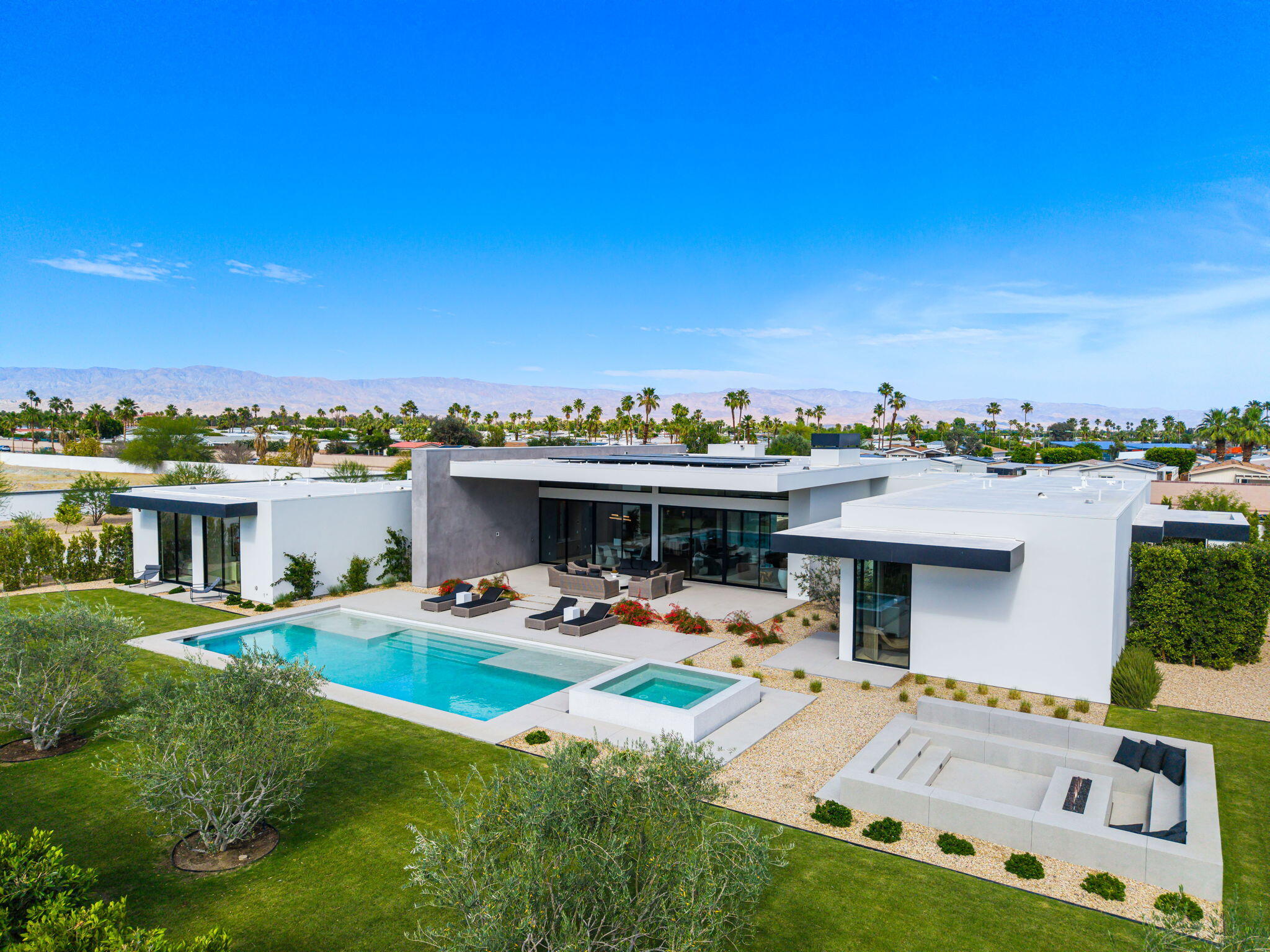 3 Wren Court Rancho Mirage, CA 92270 - Photo 5 of 85 12-web-or-mls-ASWren_OPMG_0426_012