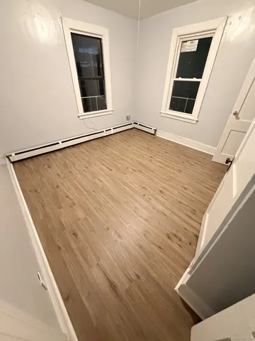 $1,300 | 42 Redding Street, Unit 3W, Hartford, CT 06114