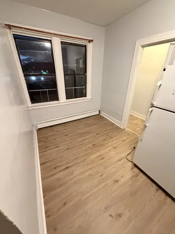 $1,300 | 42 Redding Street, Unit 3W, Hartford, CT 06114