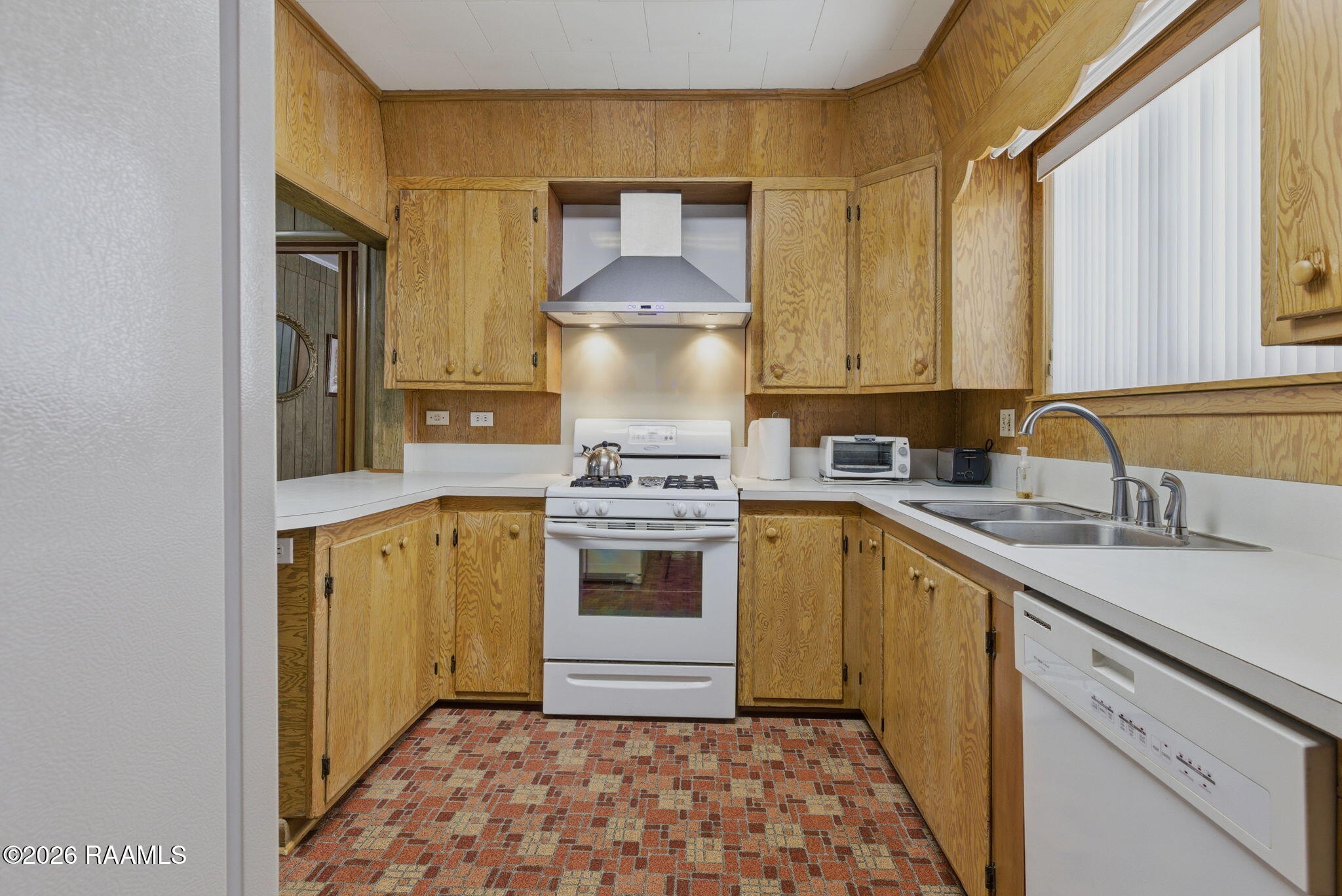 602 3rd Street Jennings, LA 70546 - Photo 4 of 20