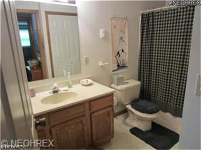 13300 Green Road Wakeman, OH 44889 - Photo 4 of 25 Gallery Image 4