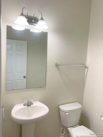 $1,950 | 11410 Unbridled, San Antonio, TX 78245