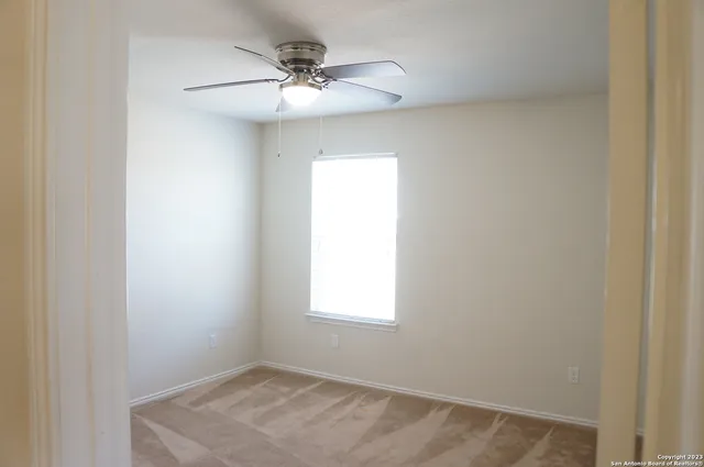 $1,950 | 11410 Unbridled, San Antonio, TX 78245