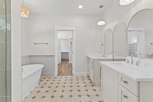 $557,700 | 17300 Woodcrest Circle, Lindale, TX 75771