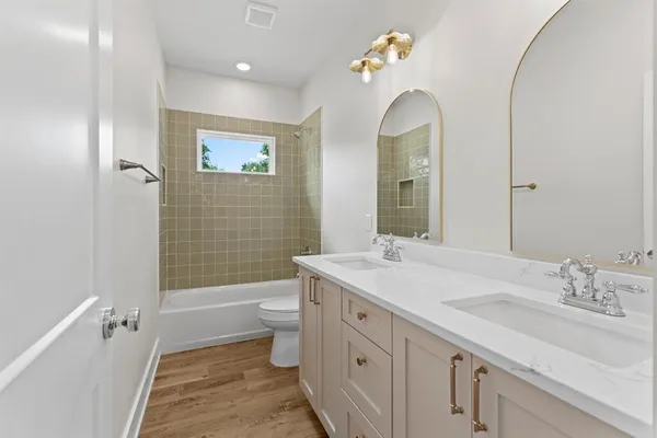 $557,700 | 17300 Woodcrest Circle, Lindale, TX 75771