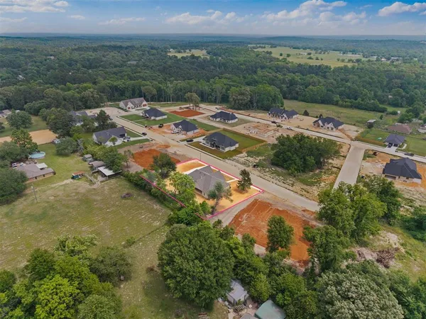 $557,700 | 17300 Woodcrest Circle, Lindale, TX 75771