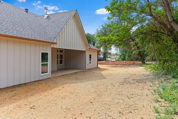 $557,700 | 17300 Woodcrest Circle, Lindale, TX 75771