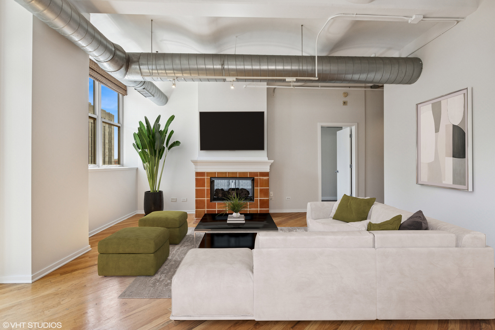 500 South Clinton Street, Unit 710 Chicago, IL 60607 - Photo 2 of 26