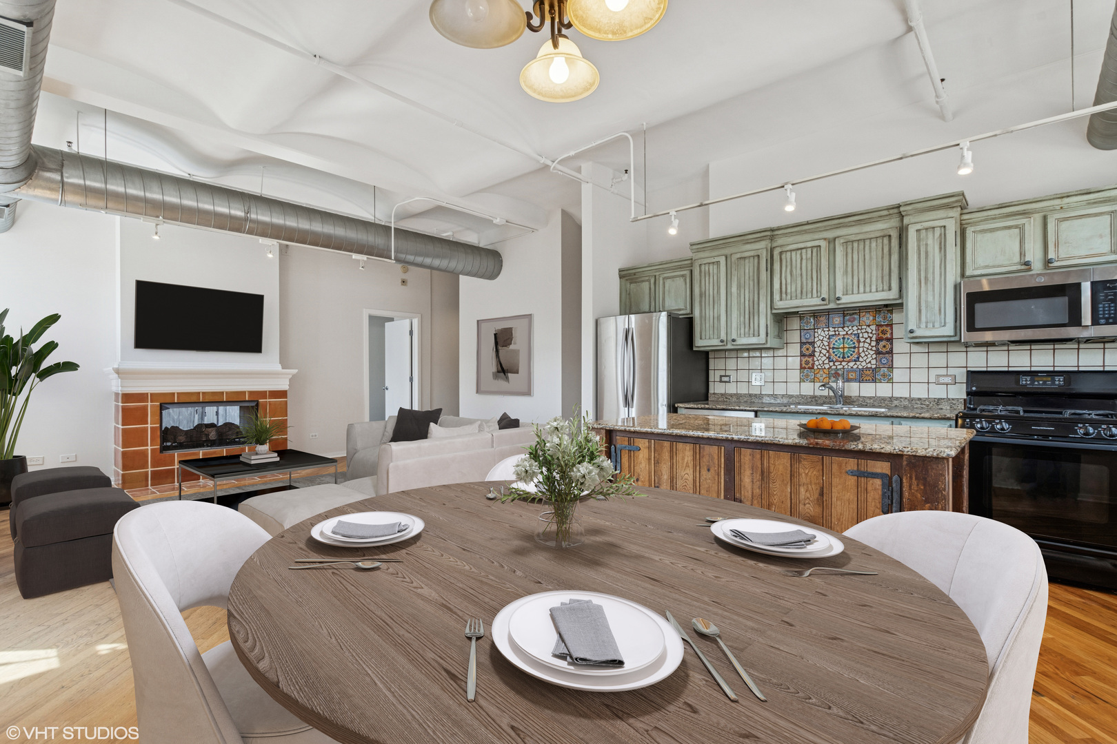 500 South Clinton Street, Unit 710 Chicago, IL 60607 - Photo 3 of 26