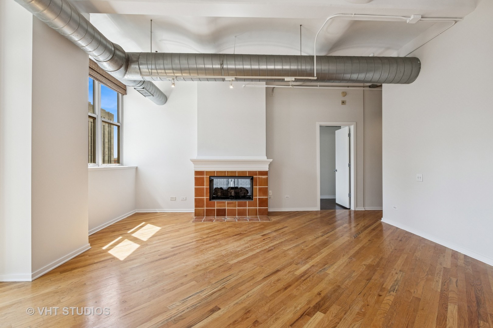 500 South Clinton Street, Unit 710 Chicago, IL 60607 - Photo 10 of 26