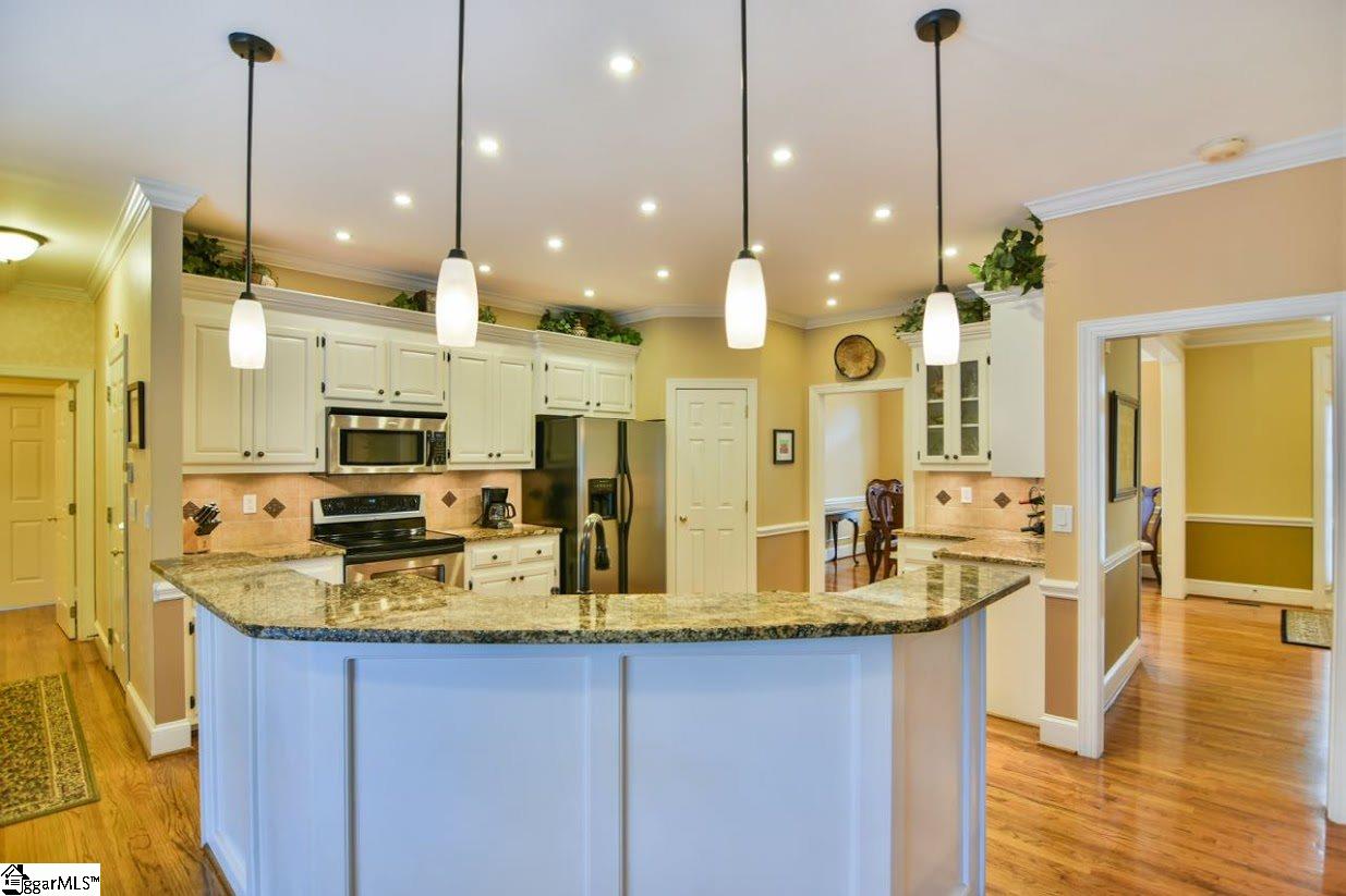 302 Quail Ridge Drive Simpsonville, SC 29680 - Photo 13 of 31 Gallery Image 13