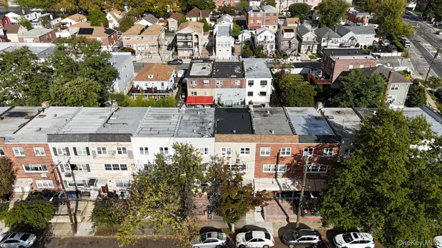 $988,000 | 184 Kearney Avenue | Throgs Neck