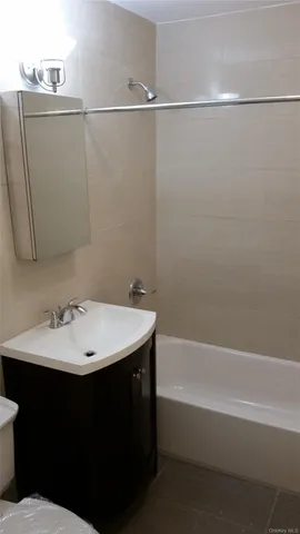 $988,000 | 184 Kearney Avenue | Throgs Neck