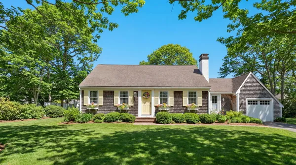 $1,168,500 | 48 Bayview Circle, Osterville, MA 02655