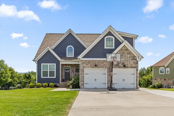 $564,900 | 10926 High River Drive, Soddy-Daisy, TN 37379