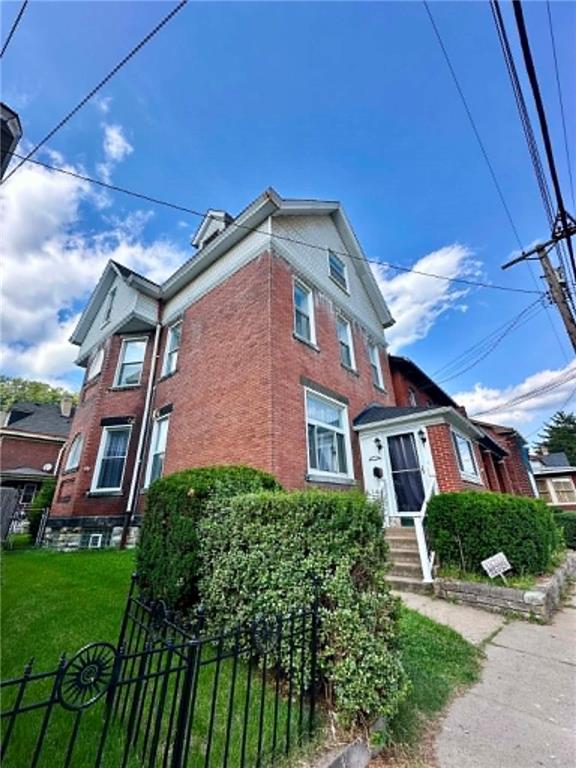 1716 Middle Street Pittsburgh, PA 15215 - Photo 2 of 31 Beautiful architecture