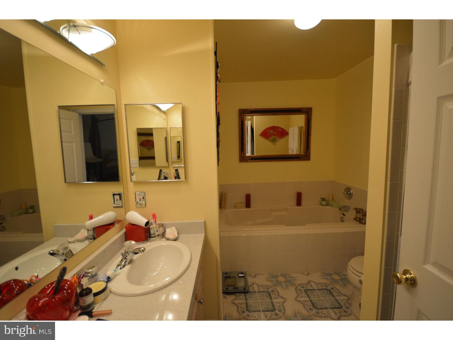 96 Threadleaf Terrace Burlington, NJ 08016 - Photo 11 of 16