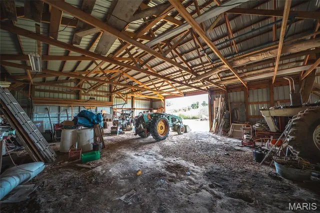 $740,000 | 1619 Krause Road, Golden Eagle, IL 62036