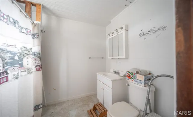 $740,000 | 1619 Krause Road, Golden Eagle, IL 62036