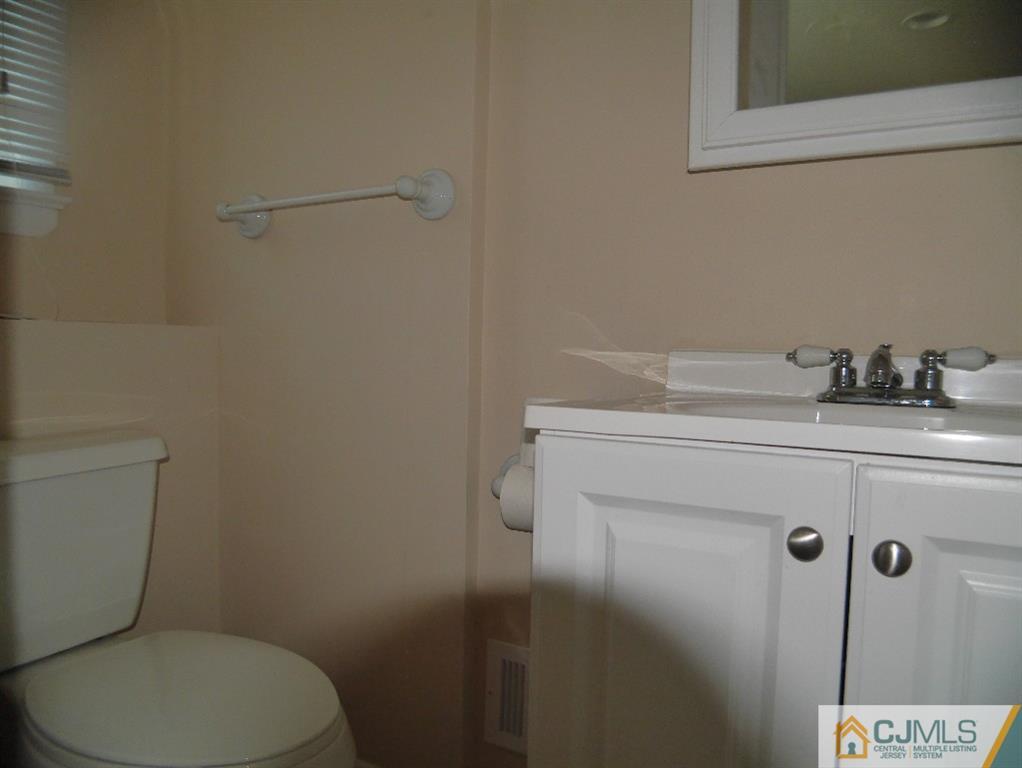 350 Morristown Road Linden, NJ 07036 - Photo 13 of 14 Gallery Image 13