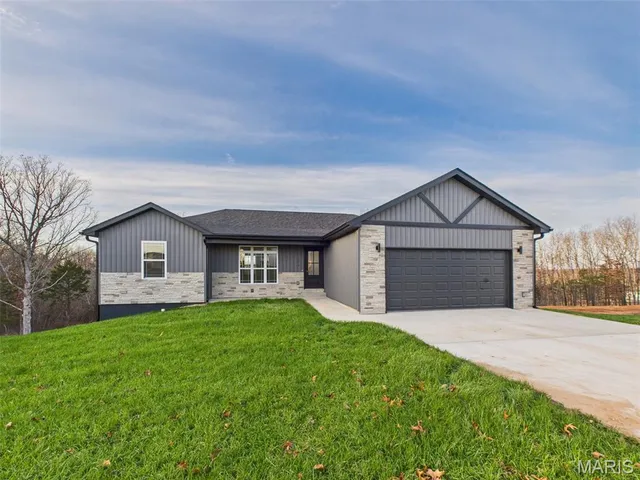 $354,900 | 176 Teton Pass, Waynesville, MO 65583