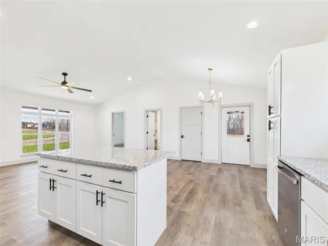 $354,900 | 176 Teton Pass, Waynesville, MO 65583