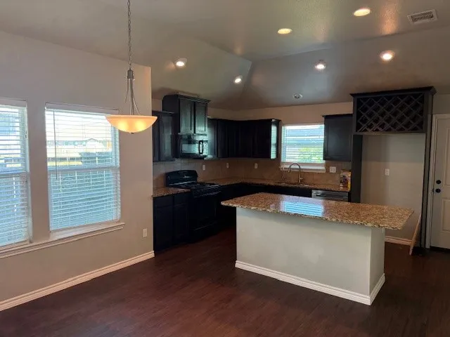 $2,000 | 7315 Russ Lane, Corpus Christi, TX 78414