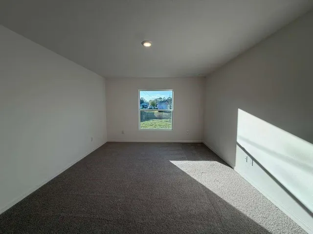 $2,000 | 7785 104th Court, Vero Beach, FL 32967