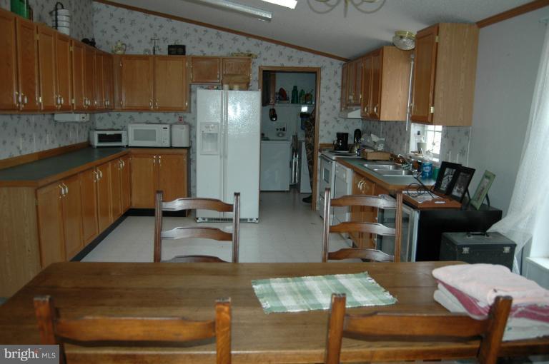 459 Forest Ridge Lane Bluemont, VA 20135 - Photo 27 of 30 Kitchen