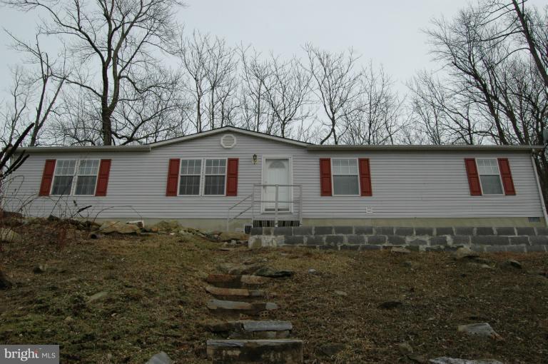 459 Forest Ridge Lane Bluemont, VA 20135 - Photo 4 of 30 Exterior (Front)