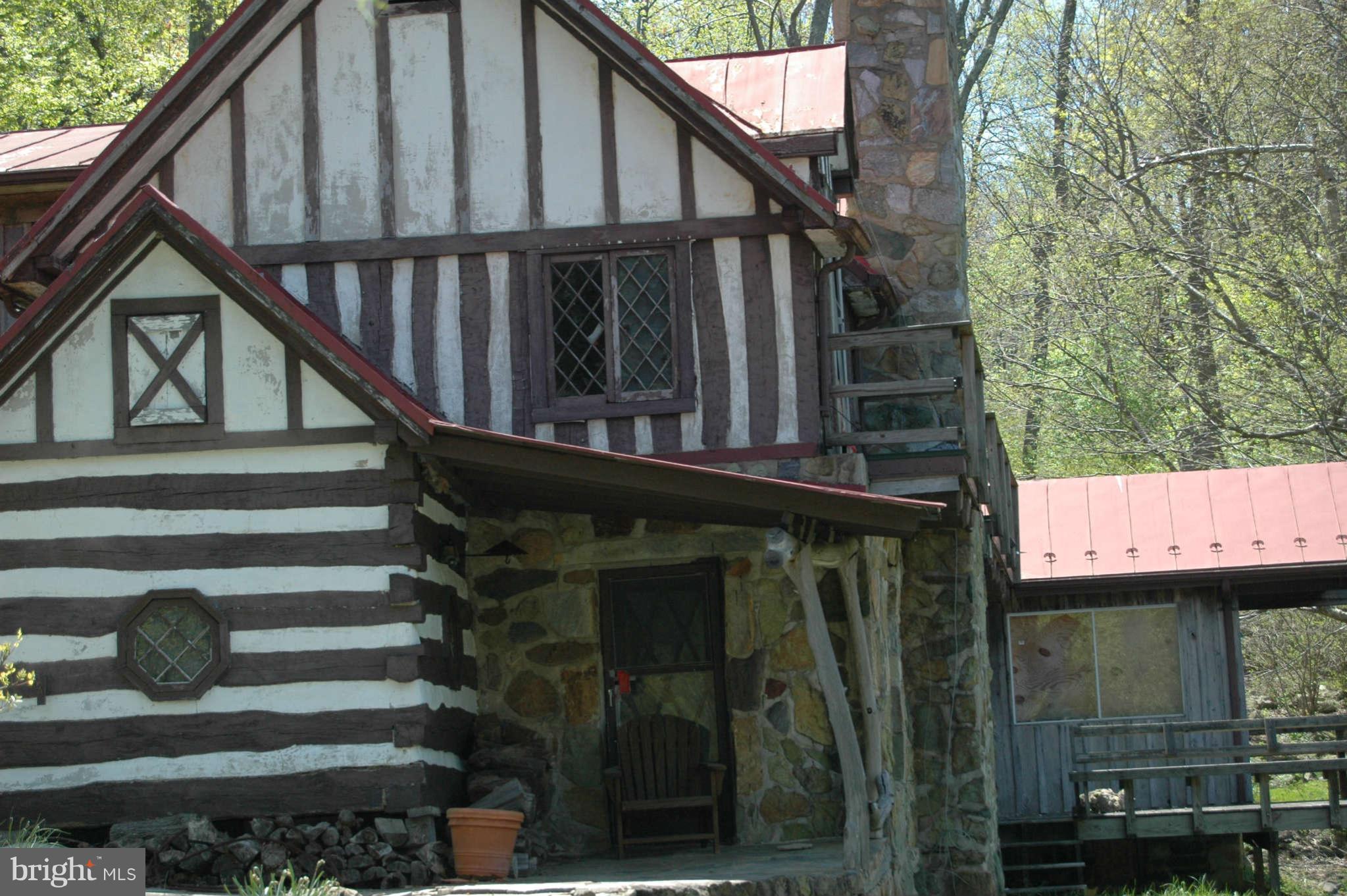 459 Forest Ridge Lane Bluemont, VA 20135 - Photo 6 of 30 Exterior (General)
