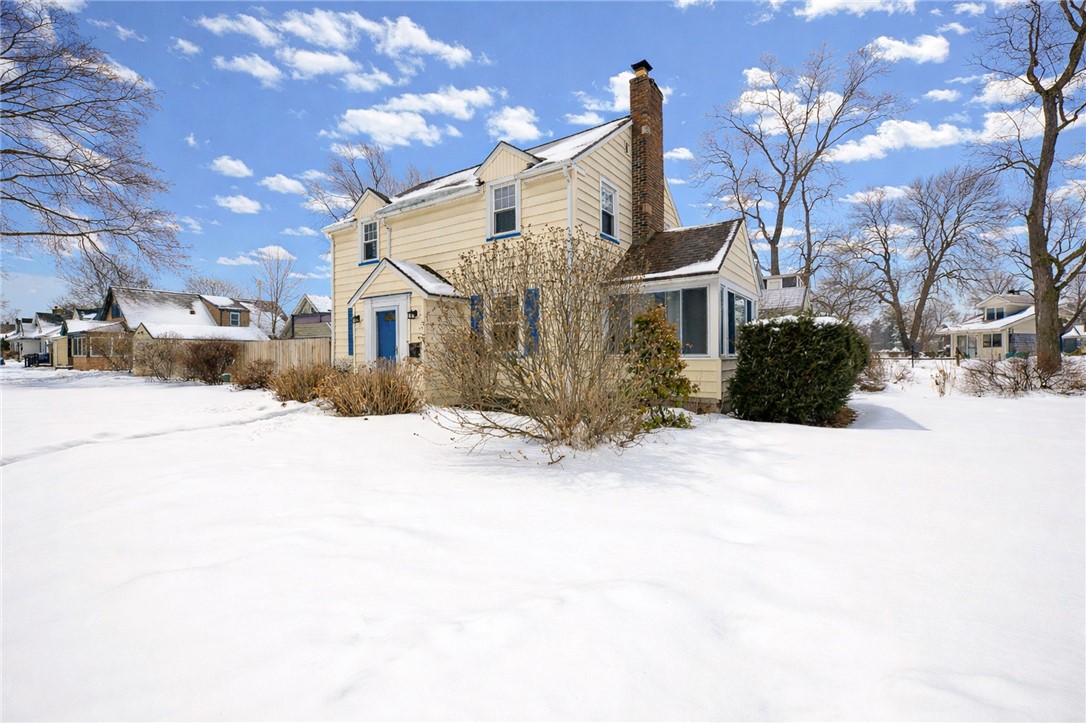 112 Curtice Road Irondequoit, NY 14617 - Photo 2 of 23