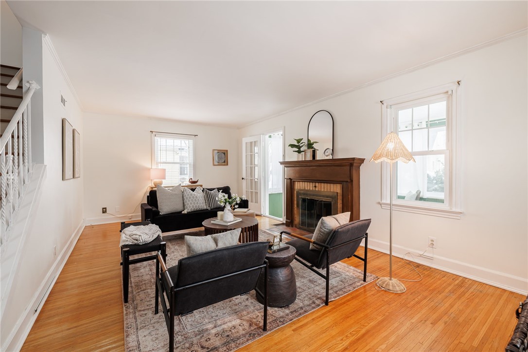 112 Curtice Road Irondequoit, NY 14617 - Photo 4 of 23