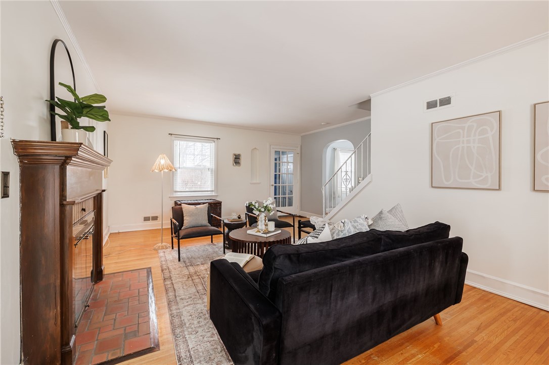 112 Curtice Road Irondequoit, NY 14617 - Photo 6 of 23