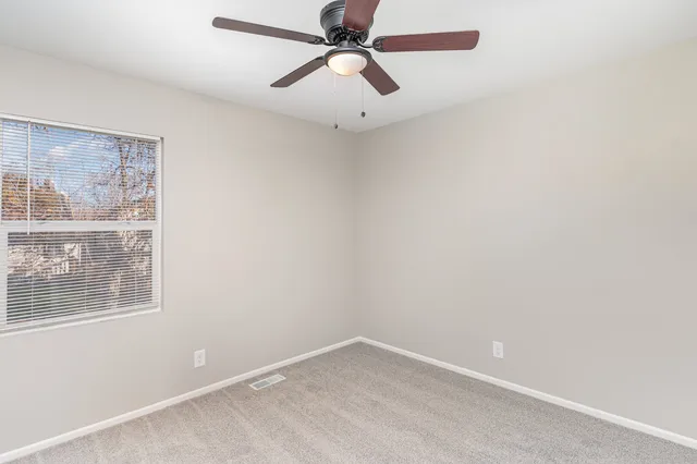 $2,995 | 355 Crestwood Court, Algonquin, IL 60102