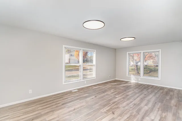 $2,995 | 355 Crestwood Court, Algonquin, IL 60102