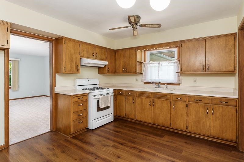 2323 Wisconsin Road Rockford, IL 61108 - Photo 13 of 35 Gallery Image 13