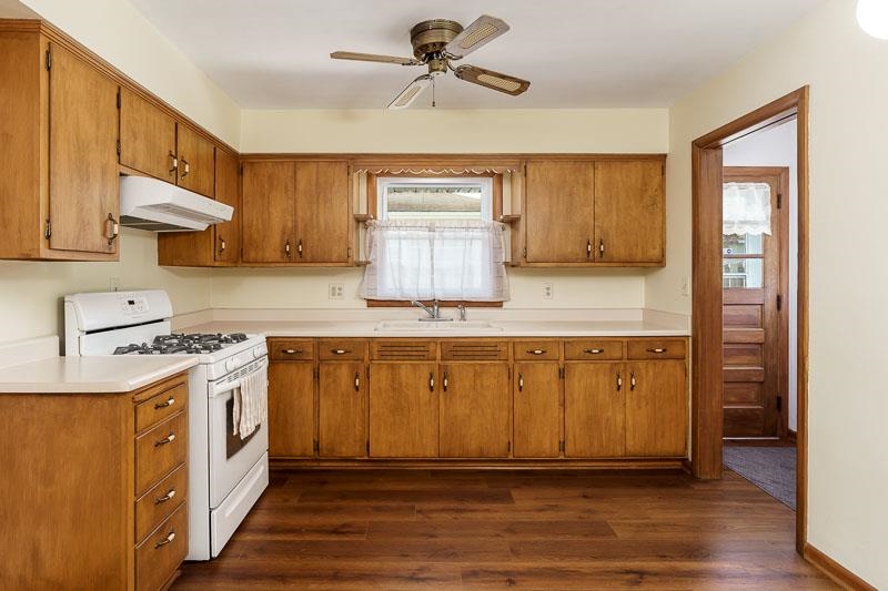 2323 Wisconsin Road Rockford, IL 61108 - Photo 14 of 35 Gallery Image 14
