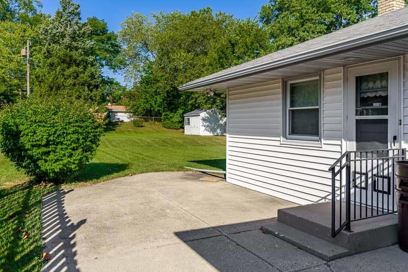 2323 Wisconsin Road Rockford, IL 61108 - Photo 31 of 35 Gallery Image 31