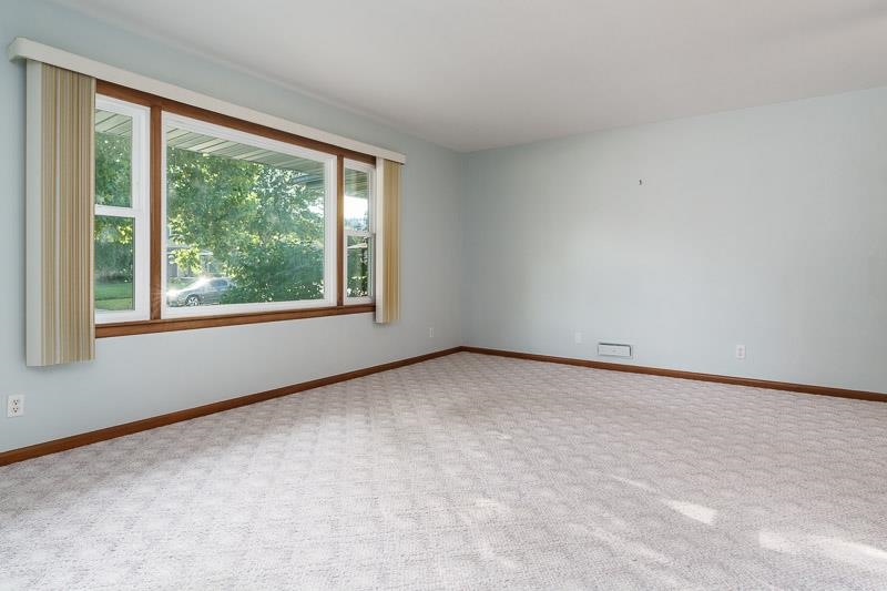 2323 Wisconsin Road Rockford, IL 61108 - Photo 5 of 35 Gallery Image 5