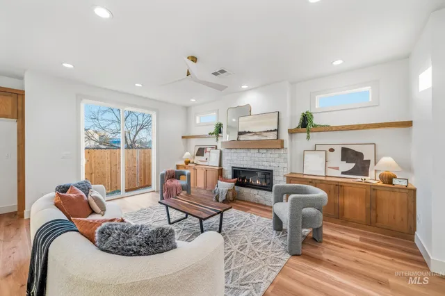 $769,900 | 5287 N River, Garden City, ID 83714