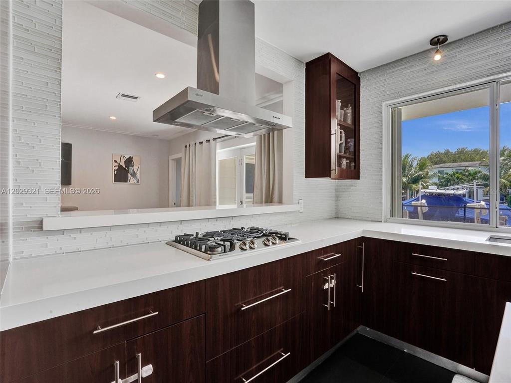 1912 Northeast 119th Road North Miami, FL 33181 - Photo 23 of 65 Gallery Image 23
