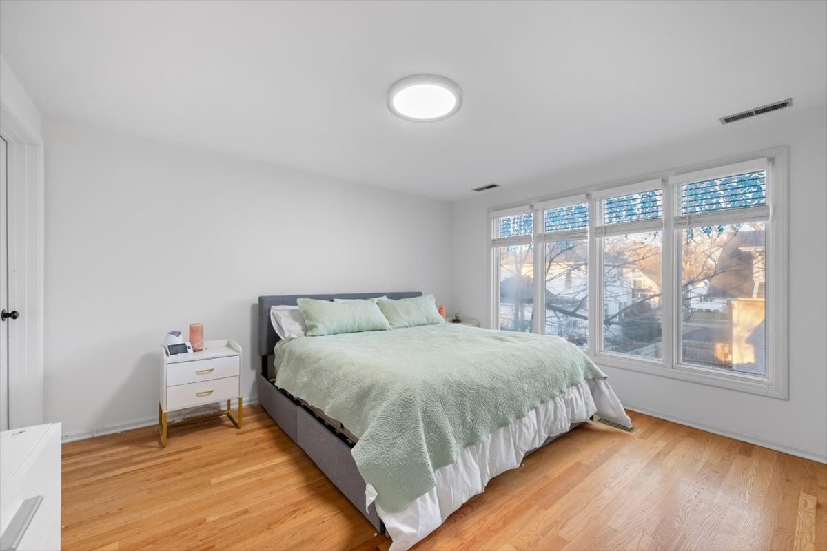 320 Noble Avenue Lake Forest, IL 60045 - Photo 17 of 33