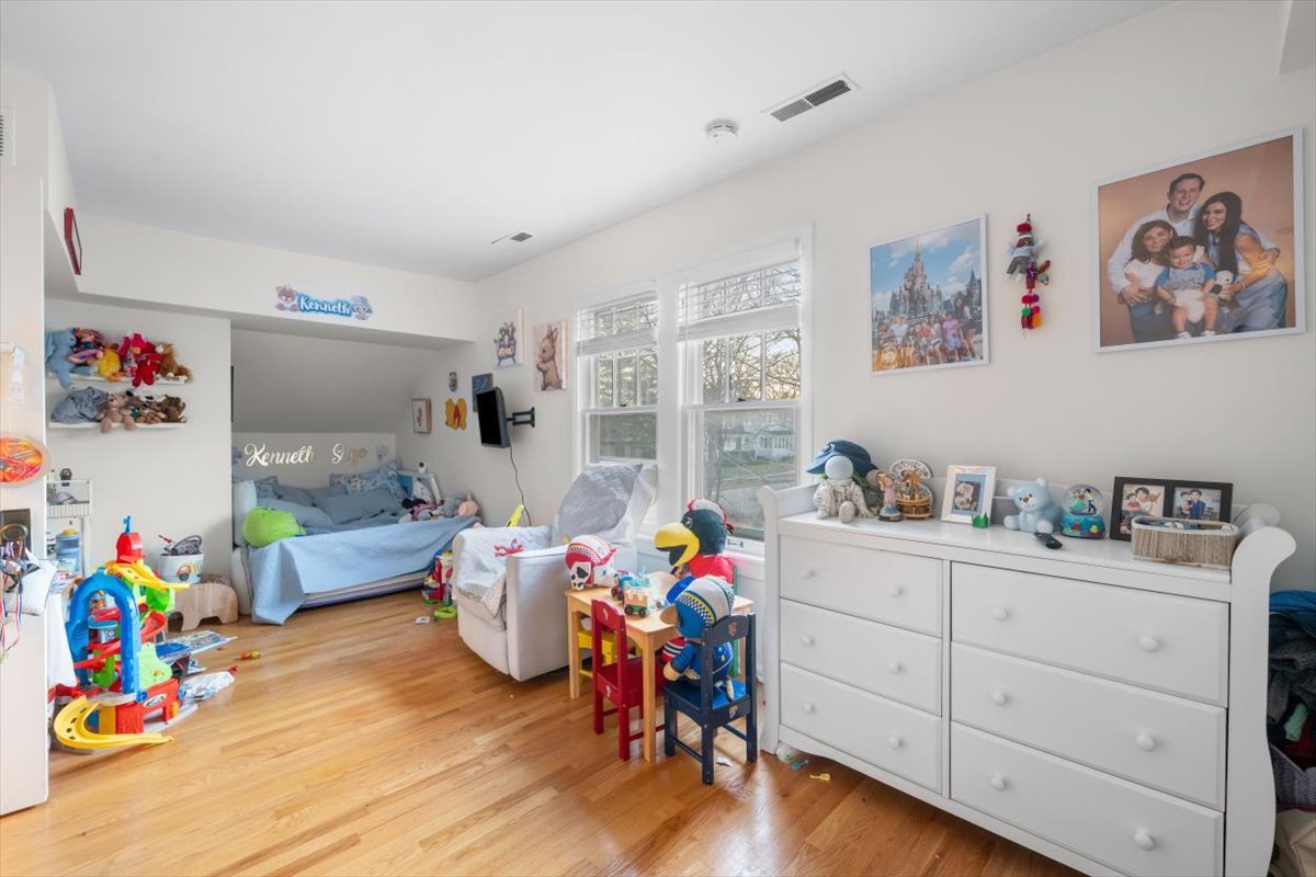 320 Noble Avenue Lake Forest, IL 60045 - Photo 21 of 33