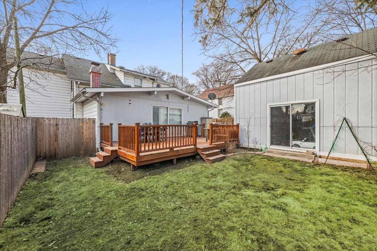 320 Noble Avenue Lake Forest, IL 60045 - Photo 25 of 33