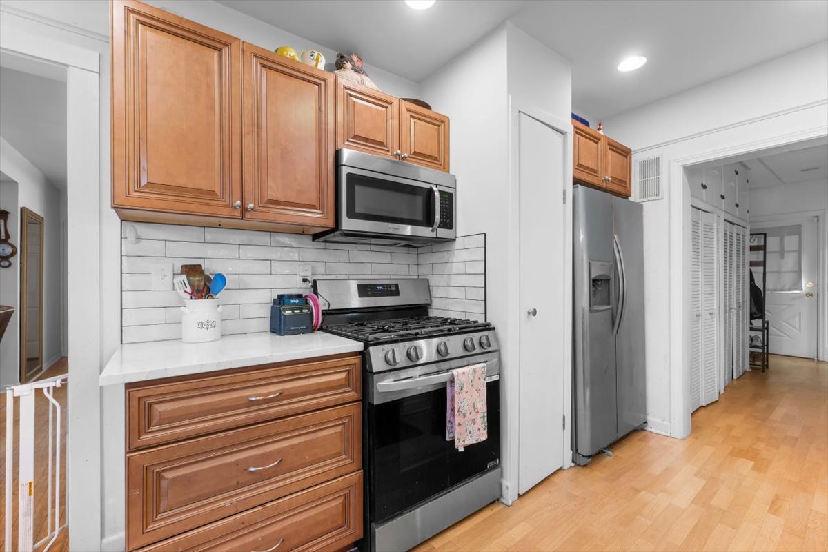 320 Noble Avenue Lake Forest, IL 60045 - Photo 9 of 33