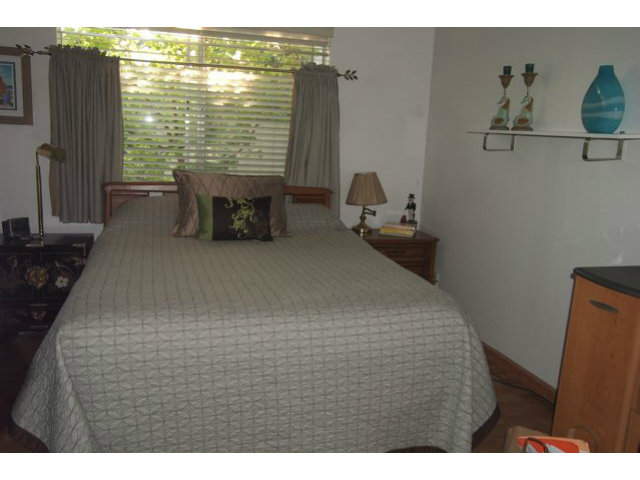 114 East Middlefield Road, Unit A Mountain View, CA 94043 - Photo 5 of 11 Gallery Image 5