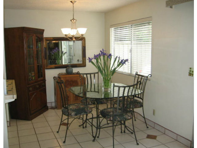 114 East Middlefield Road, Unit A Mountain View, CA 94043 - Photo 7 of 11 Gallery Image 7