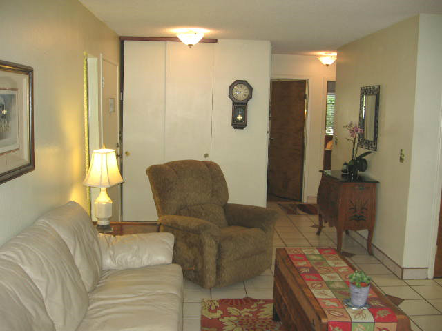 114 East Middlefield Road, Unit A Mountain View, CA 94043 - Photo 8 of 11 Gallery Image 8