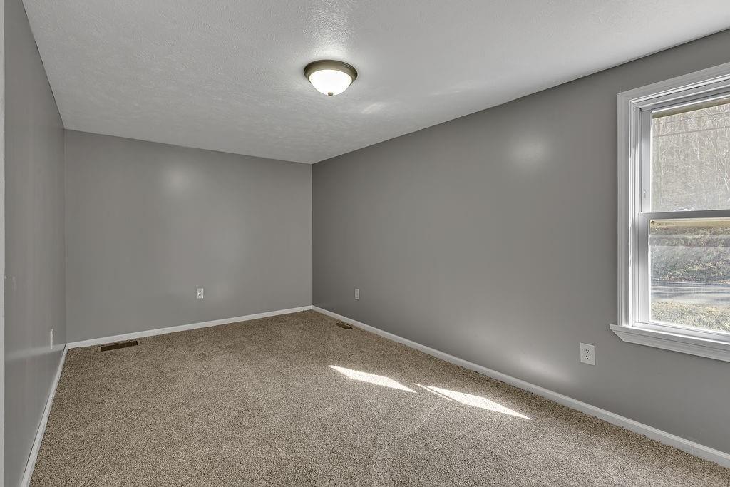 589 Pine Run Road Freedom, PA 15042 - Photo 23 of 26